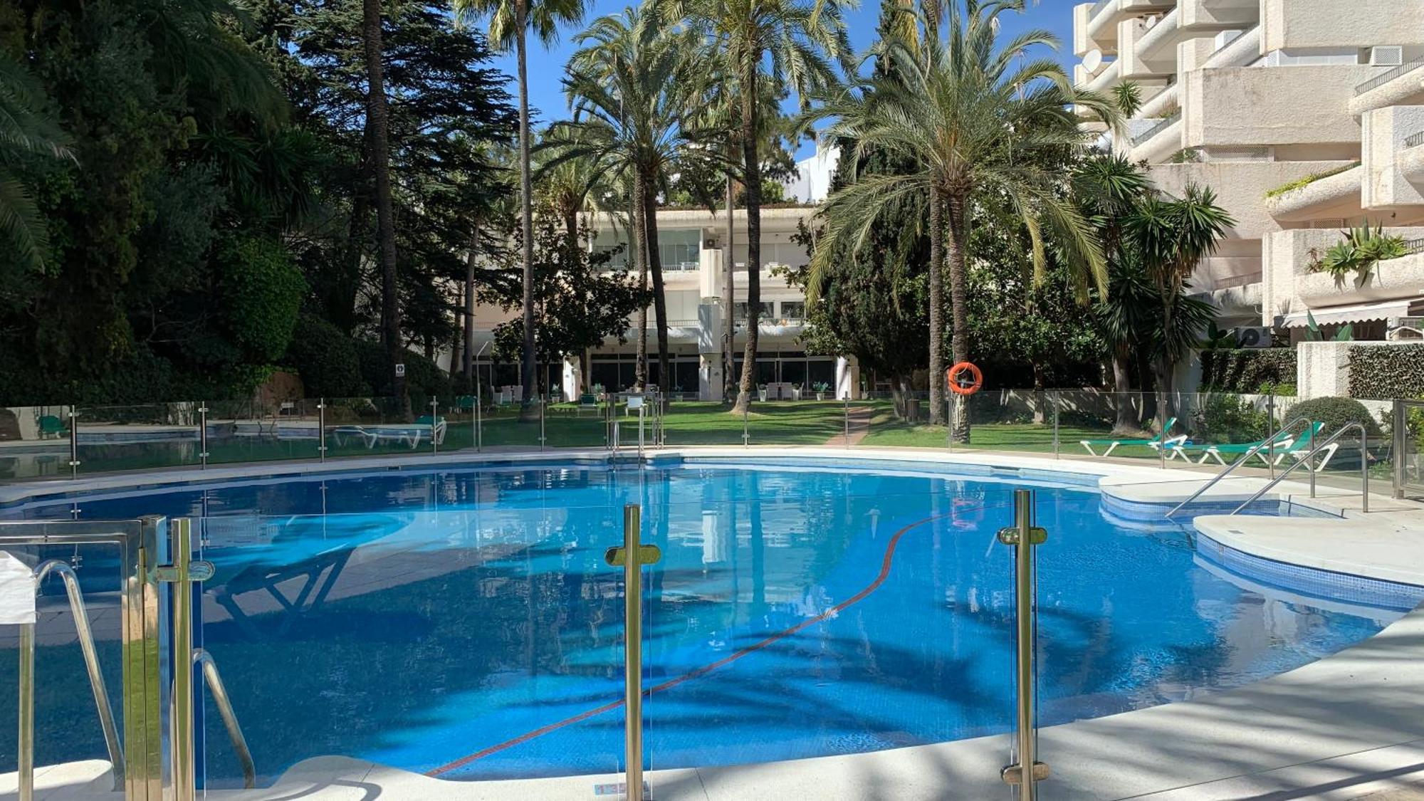 Vivaldi Boutique Jardines Del Mar Marbella