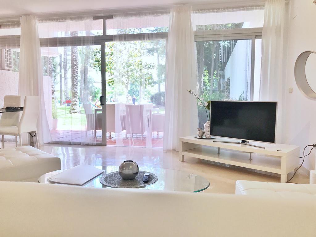 Vivaldi Boutique Jardines Del Mar Apartamento Marbella