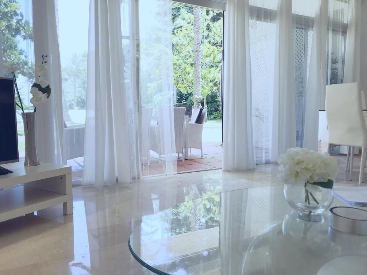 Vivaldi Boutique Jardines Del Mar Marbella